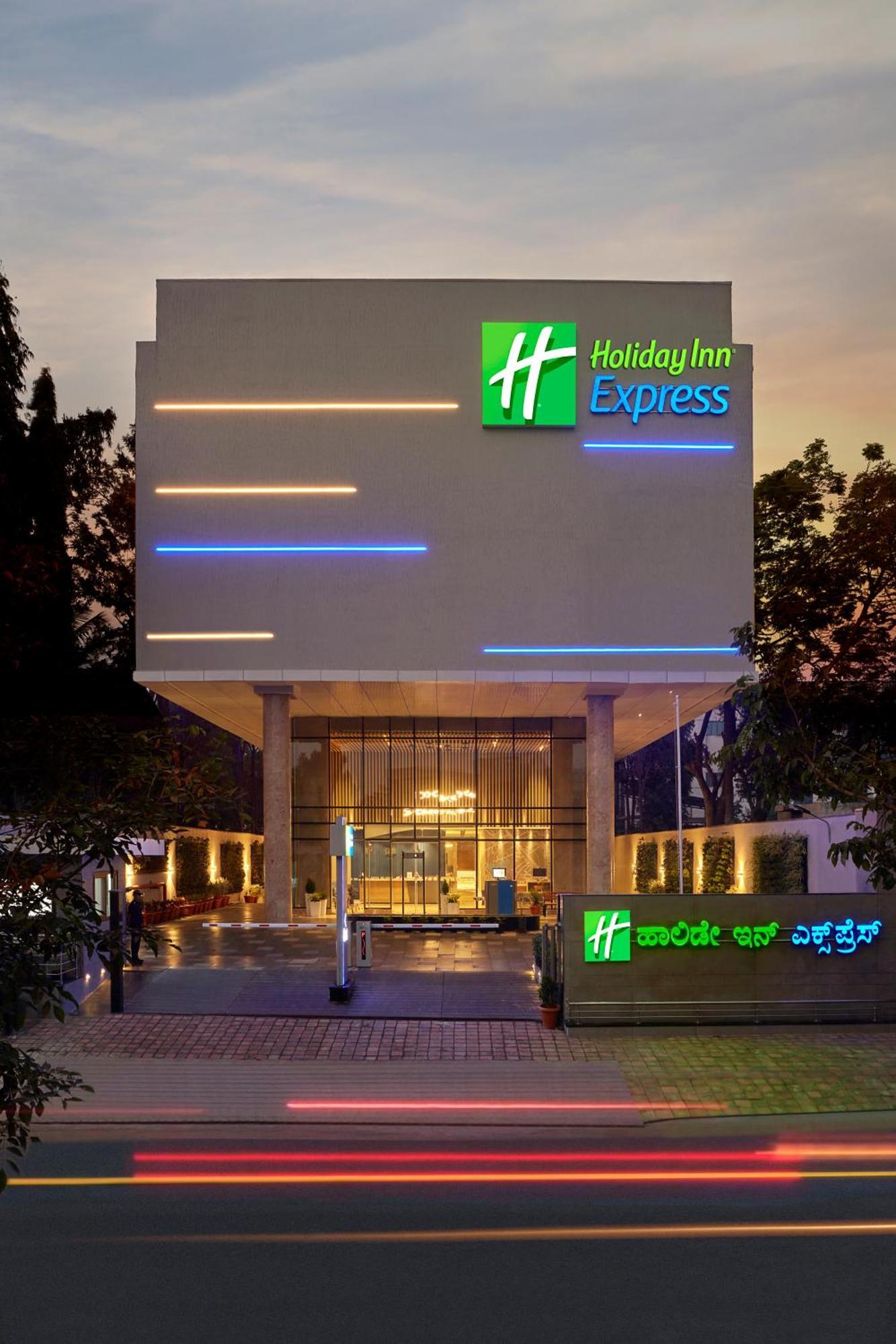 Holiday Inn Express Bengaluru Bommasandra By Ihg Kammasandra Екстер'єр фото