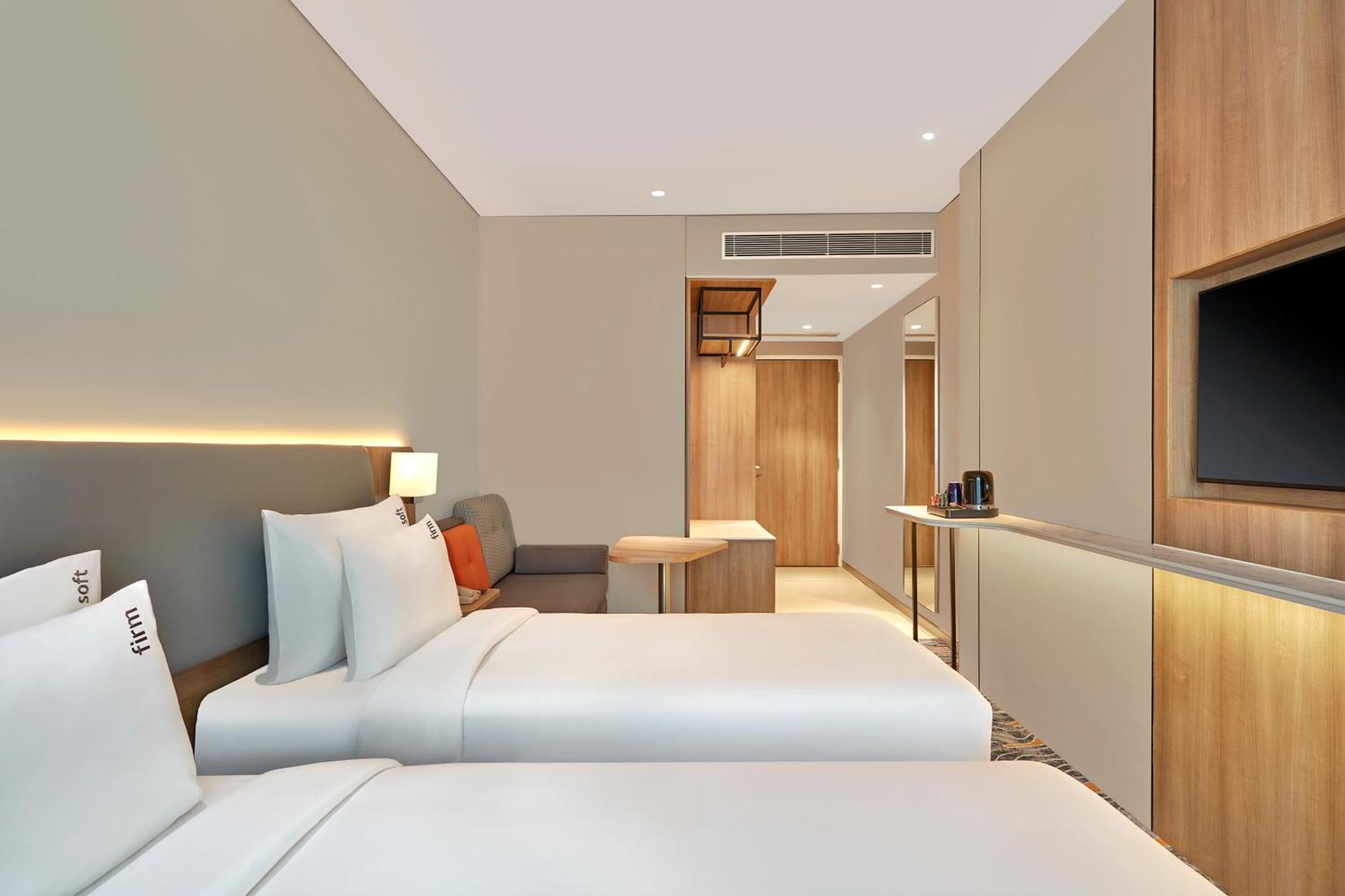 Holiday Inn Express Bengaluru Bommasandra By Ihg Kammasandra Екстер'єр фото