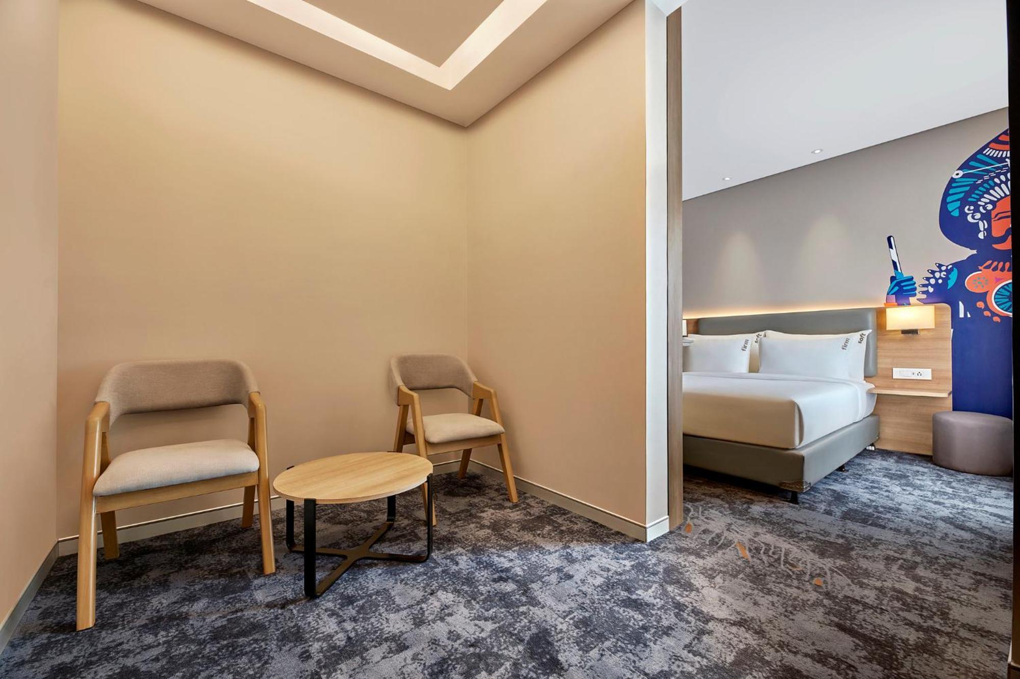 Holiday Inn Express Bengaluru Bommasandra By Ihg Kammasandra Екстер'єр фото